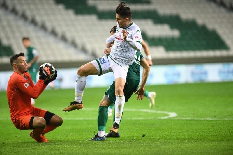 Bursaspor zoru başarıyor
