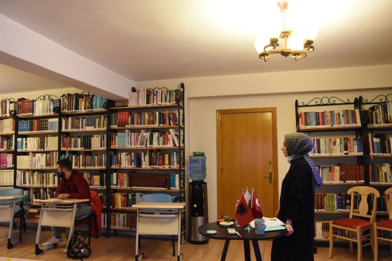 Tiran’daki Yunus Emre Enstitüsü’nde yüz yüze Türkçe dersleri yeniden başladı
