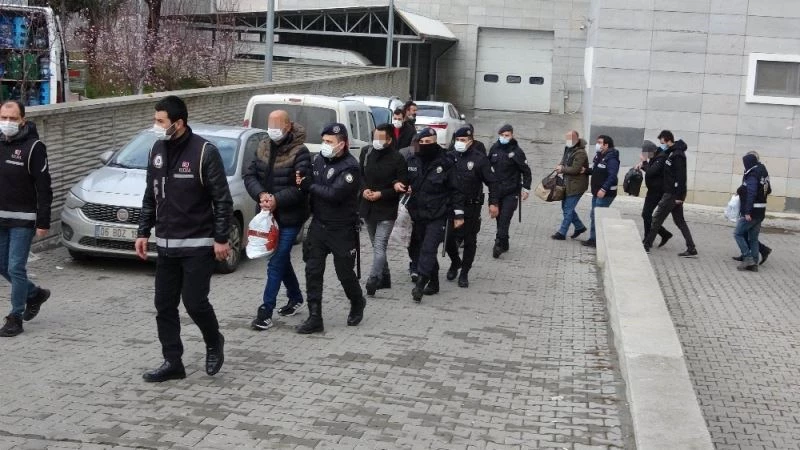 Suç örgütü operasyonundan 8 kişi adliyeye sevk edildi
