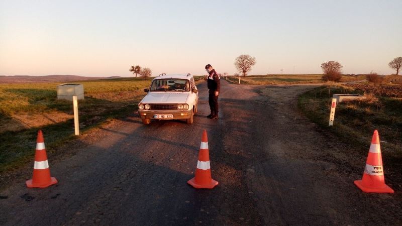 Tekirdağ’da mutant virüs görülen mahallede giriş-çıkışlar kontrollü sağlanıyor
