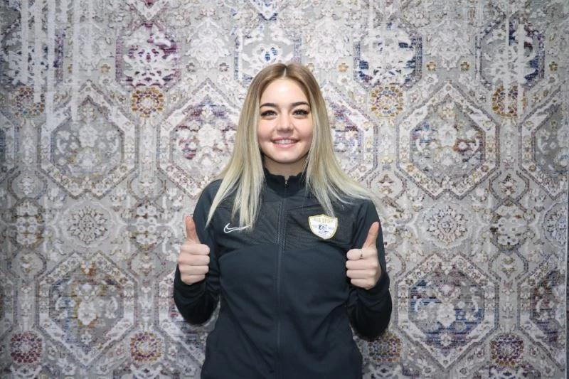 Survivor yıldızı Aycan artık Survivor izlemiyor
