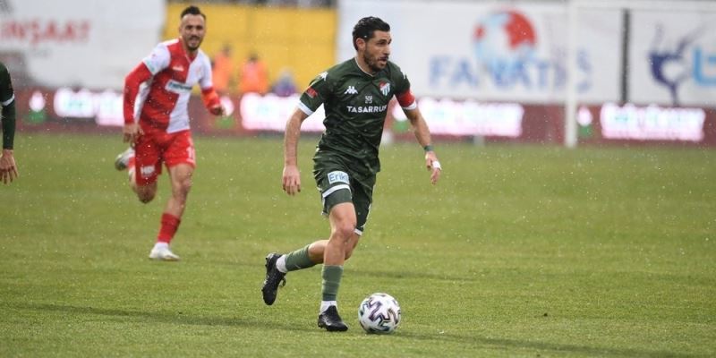 Bursaspor’da Özer Hurmacı’nın eli kırıldı
