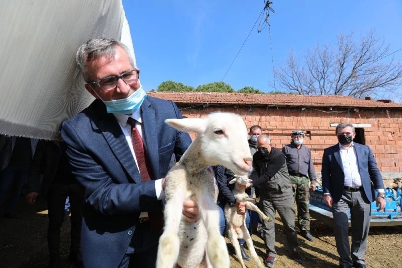 İzmir’de orman köylerine yüzleri güldüren 3 Milyon TL’lik ORKÖY desteği
