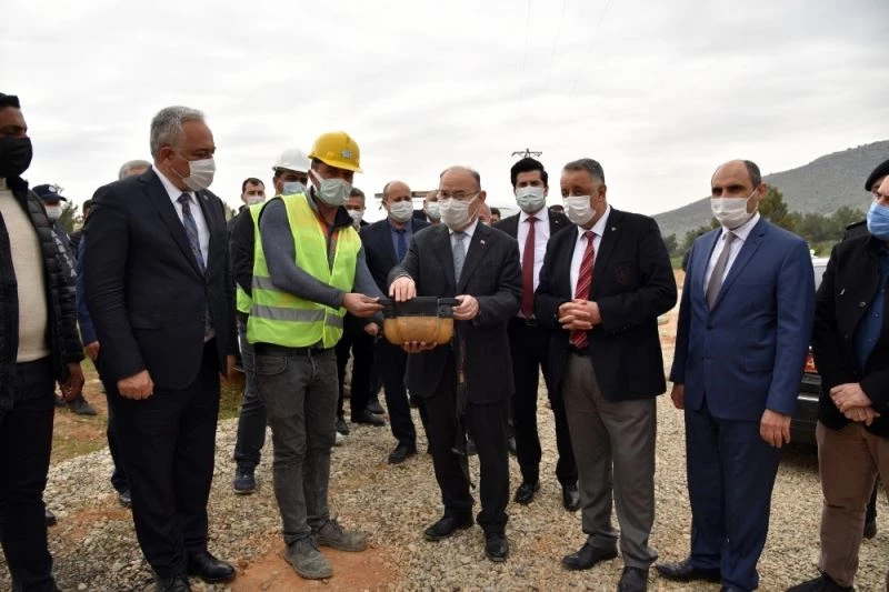 Gölmarmara HES’in temeli atıldı
