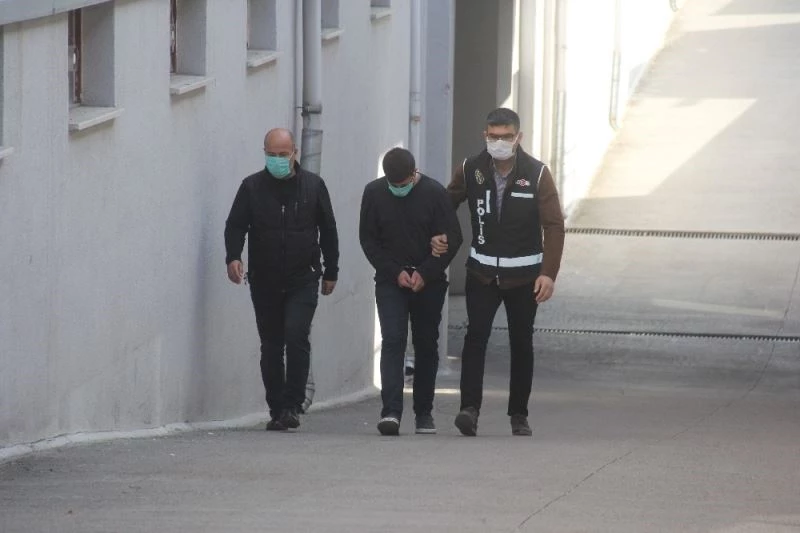 İkinci el alışveriş platformunda satılan telefonu sahte parayla aldı
