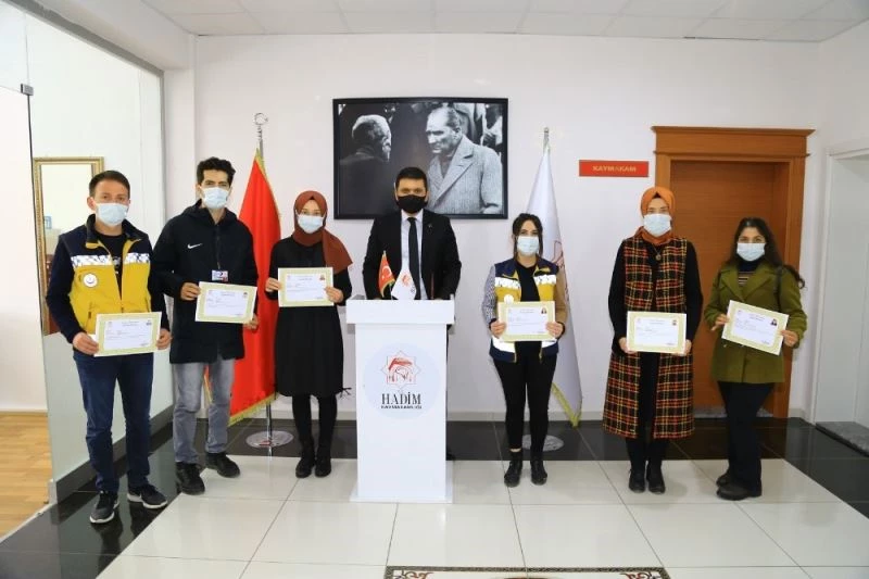 Hadim’de sağlık çalışanları başarı belgesi ile ödüllendirildi
