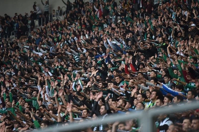 Bursaspor taraftarı 2 bin 581 adet hatıra kombine kart aldı
