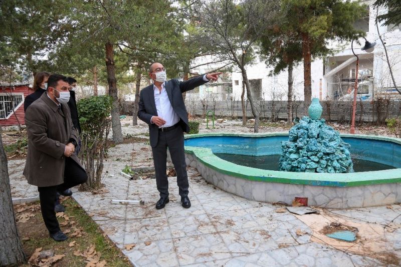 Meram Belediyesi parklardaki revizyon çalışmalarını sürdürüyor

