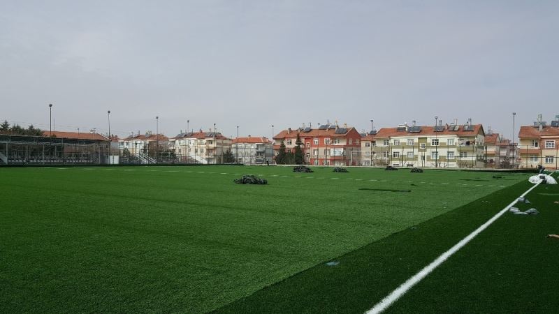 Yunuskent Futbol Sahası’nda yenileme çalışmaları devam ediyor
