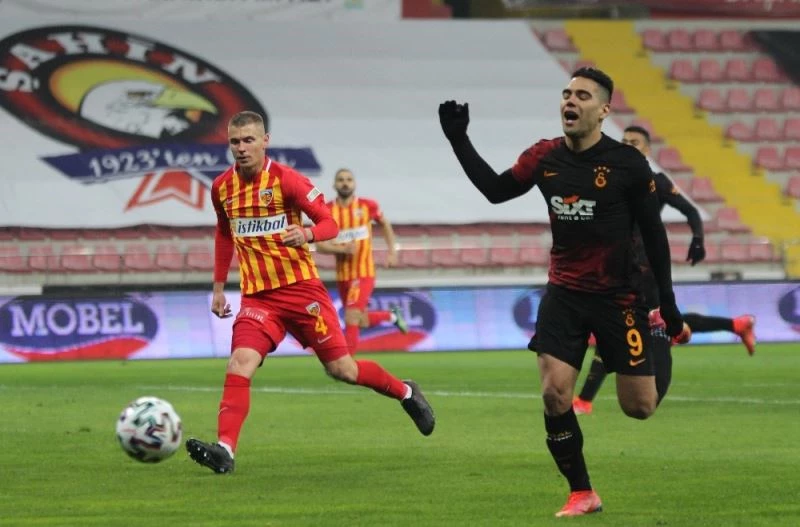 Radamel Falcao’dan 2 maçta 3 gol
