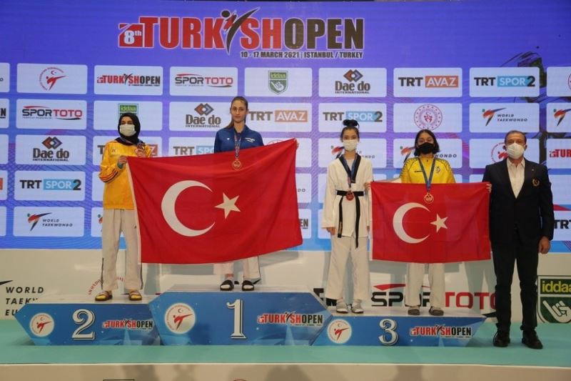 Tuskih Open’da genç taekwondoculardan 24 madalya
