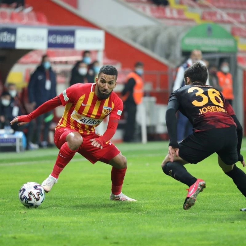 Kayserisporlu Aaron Justin Lennon: 