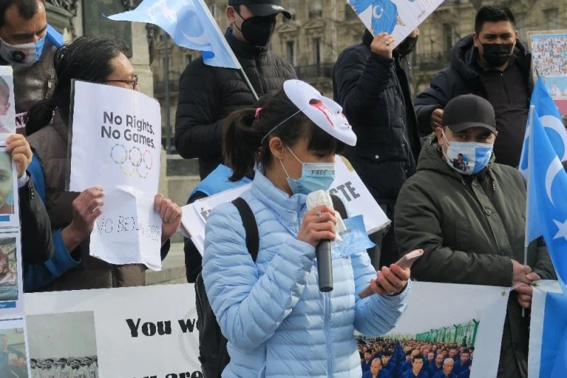 Fransa’da Uygur Türklerine destek protestosu
