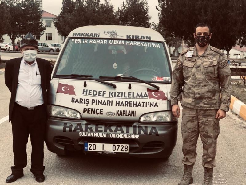 Van’a gelen ‘Elmacı Dede’  İl Jandarma Komutanlığını ziyaret etti
