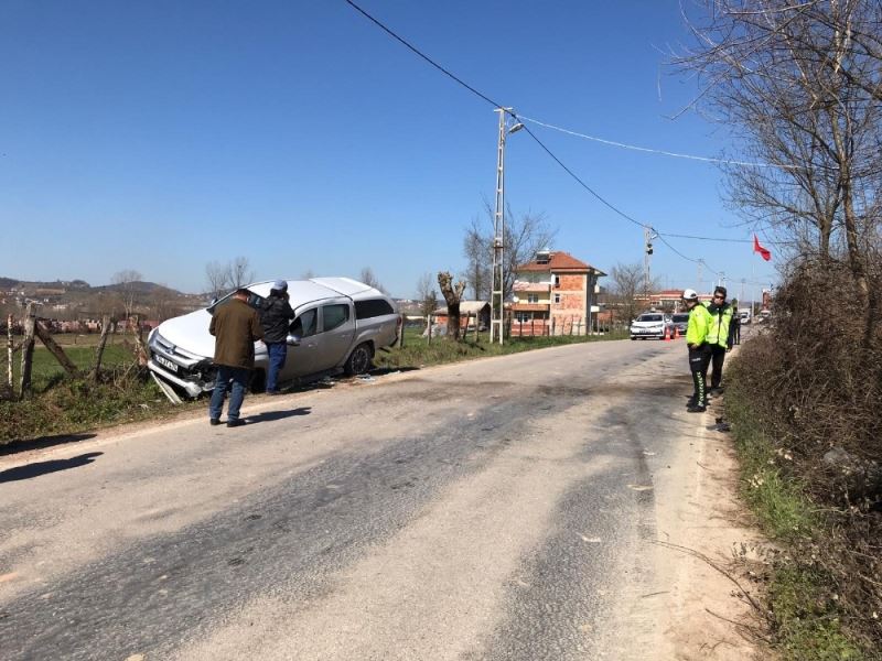 Pick-up ile otomobil çarpıştı: 1 ölü
