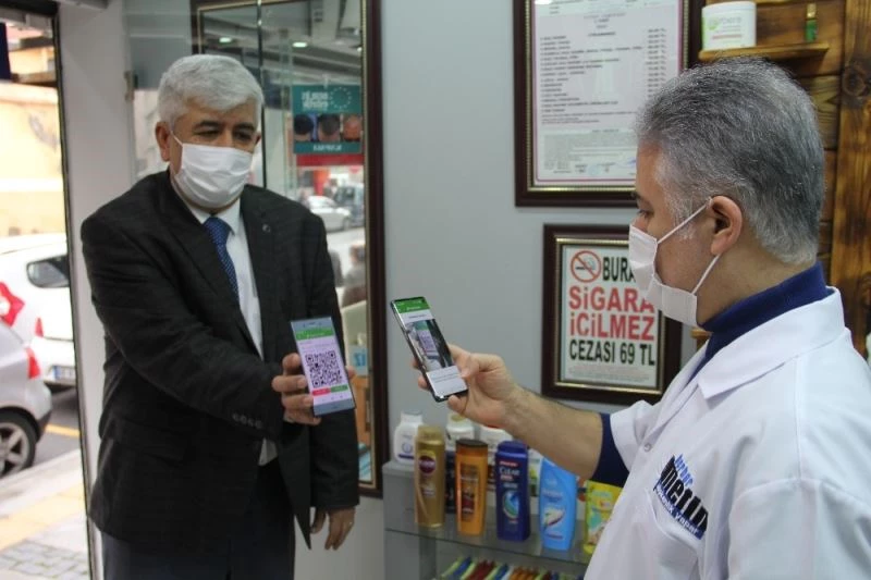 İzmir’de kararın ardından yeni HES kodu uygulaması iş yerlerinde başladı
