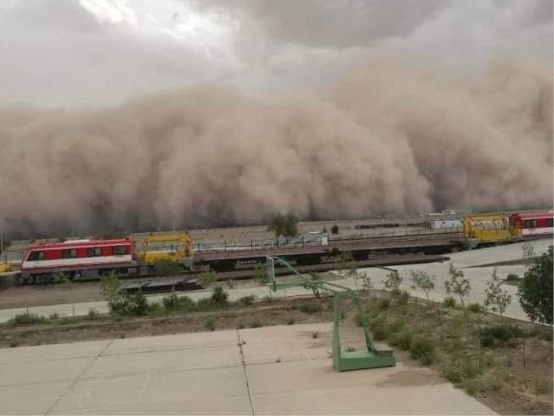 Moğolistan’ı vuran kum fırtınasında 9 kişi öldü
