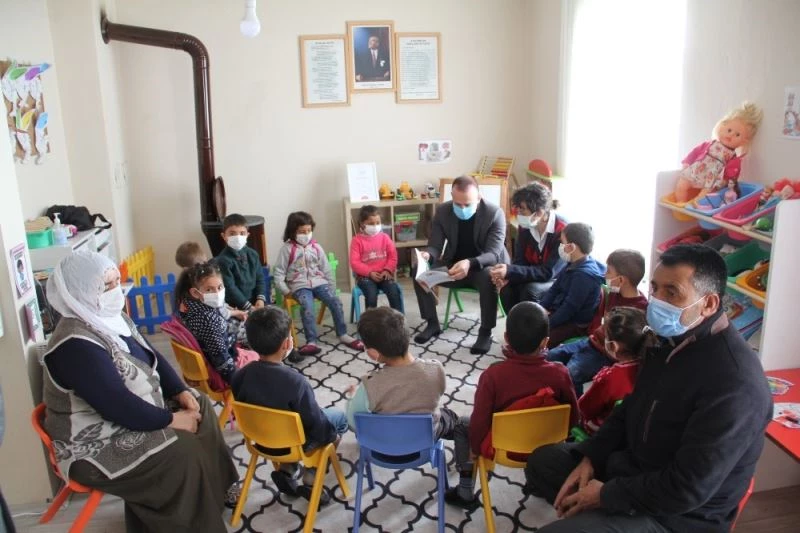 Ağrı’da 6 bin öğrenciye masallar anlatıldı
