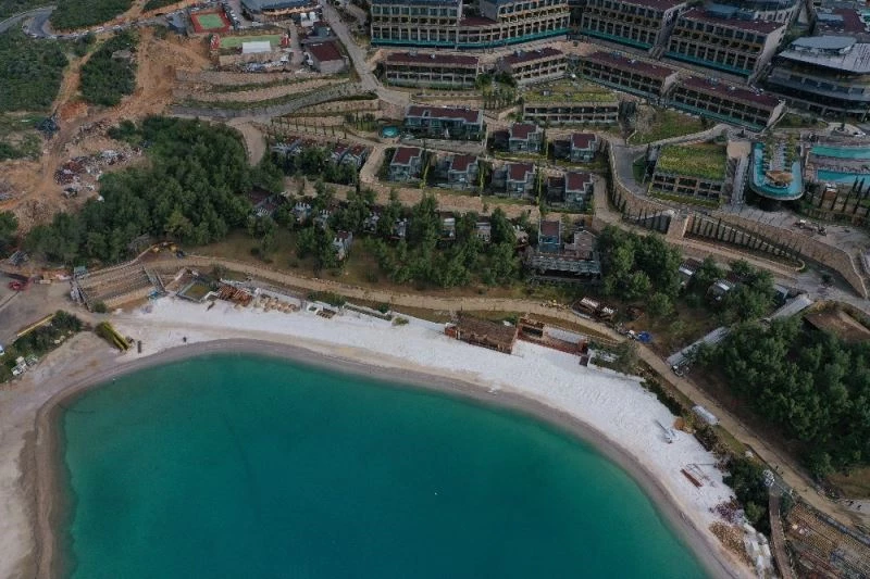 Sahile serilen beyaz kumdaki korkunç gerçek ortaya çıktı: Yüzde 55’i mermer tozu
