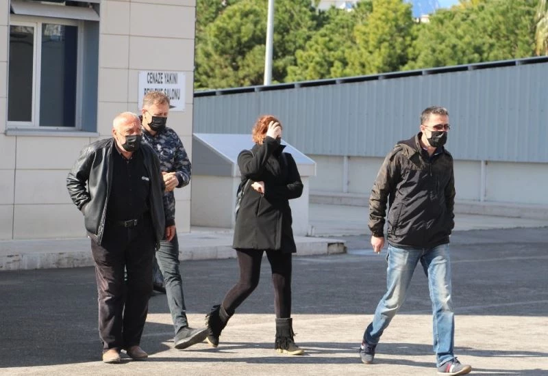 Evde ölü bulunan aileyle ilgili sanal para kaybı iddiası
