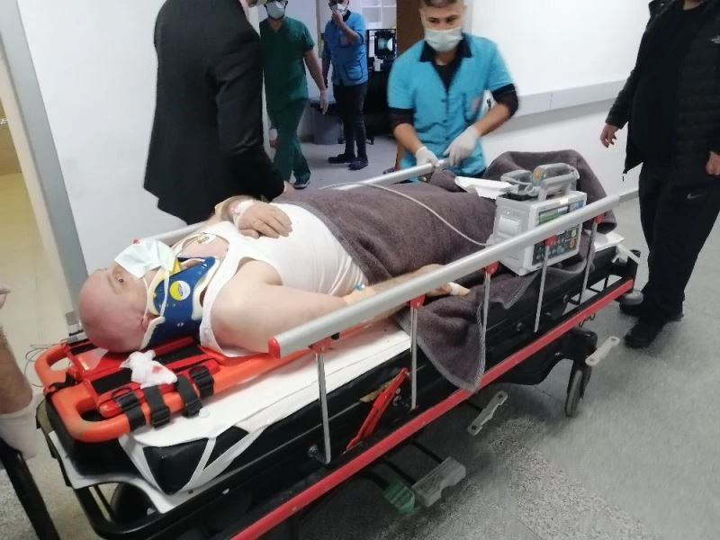 MEB Temel Eğitim Genel Müdürü Gençoğlu geçirdiği kazada yaralandı
