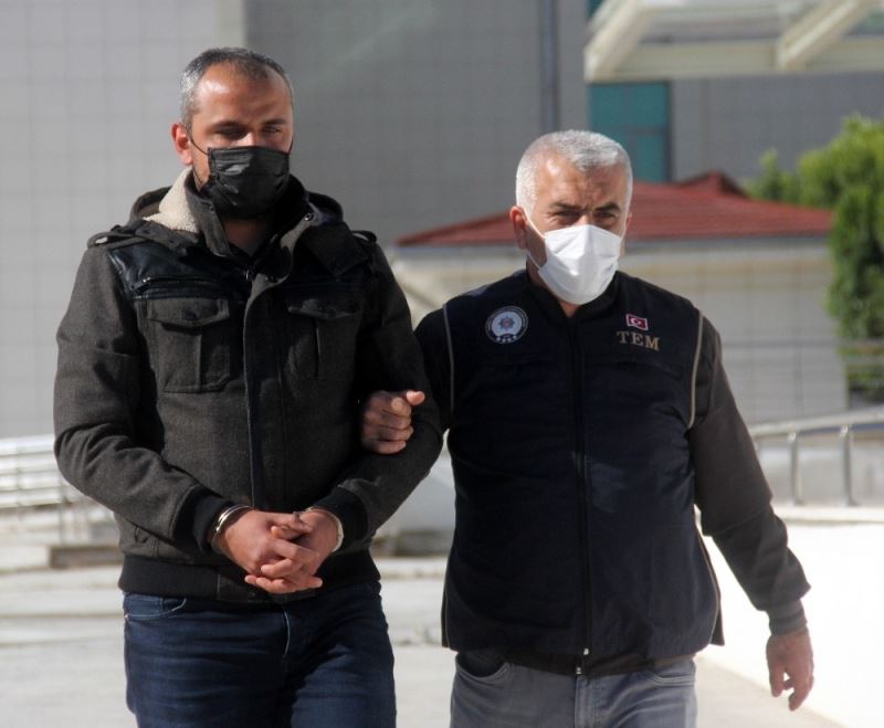 AK Parti İstanbul İl Başkanlığını işgal eden eski uzman çavuşa hapis cezası
