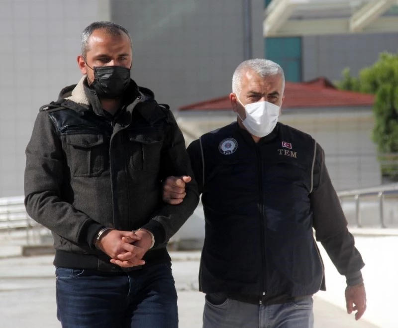 AK Parti İstanbul İl Başkanlığını işgal eden eski uzman çavuşa hapis cezası
