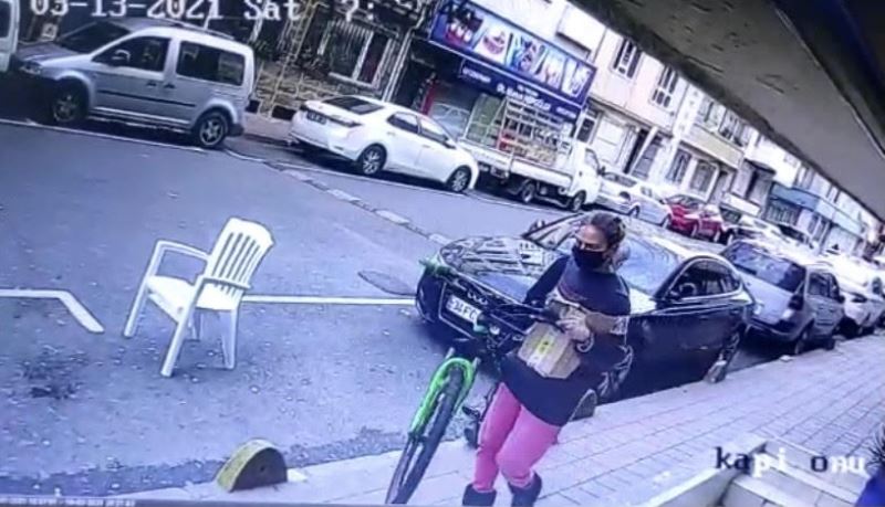 (Özel) Fatih’teki bisiklet hırsızlığı kamerada
