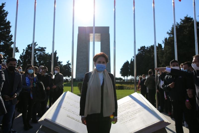 İYİ Parti Genel Başkanı Akşener Şehitler Abidesi’nde
