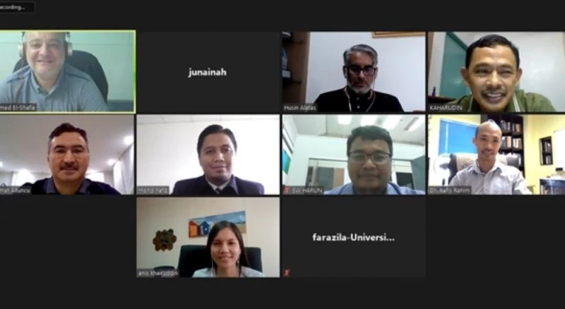 DPÜ FOTAM Müdürü Altuncu, University of Malaya’da doktora jüri üyesi oldu
