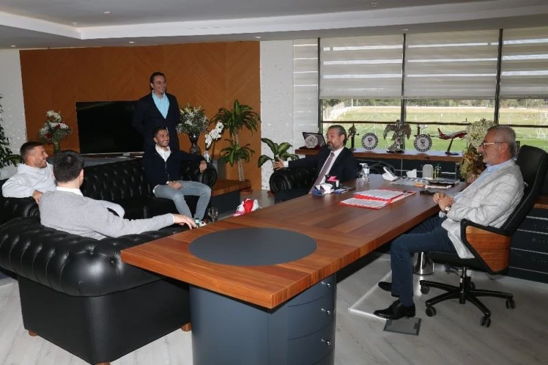 Başkan Yılmaz, Fraport TAV ile yeni dönem isim sponsorluğunu görüştü
