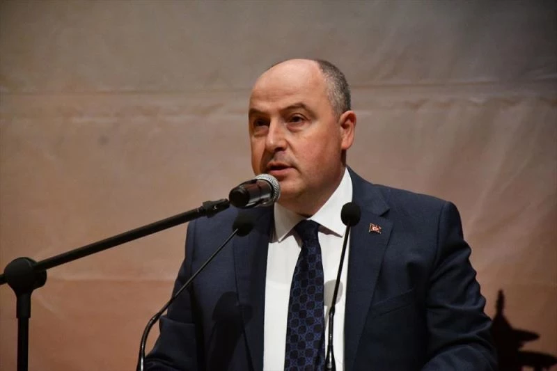 Şehit yakınları ve gazilere Devlet Övünç Madalyası ve Beratı Tevcih Töreni