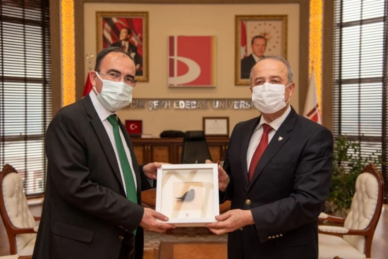 Vali Yardımcı Taşdöğen’den Rektör Beydemir’e veda ziyareti
