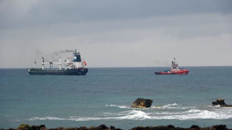Karaya oturan ‘Kemet Star’ kargo gemisinde kurtarma çalışmaları sürüyor
