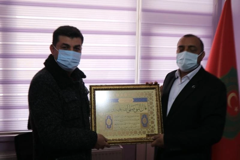 Türkiye Harp Malulü Gaziler, Şehit Dul ve Yetimleri Derneği Genel Başkanı Işık: “Geç alınmış karar olsa da HDP kapatılsın”
