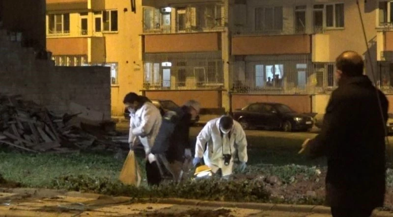 Kilis’e Suriye’den atılan roketler saplandığı topraktan çıkarıldı
