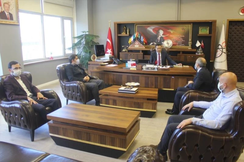 Osmaniye CGC Yönetim Kurulu üyeleri OKÜ Rektörü Prof. Dr. Turgay Uzun