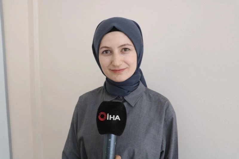 Başörtülü Sümeyya’nın mücadelesi sonuç verdi, Bosna Hersek’e gidebiliyor
