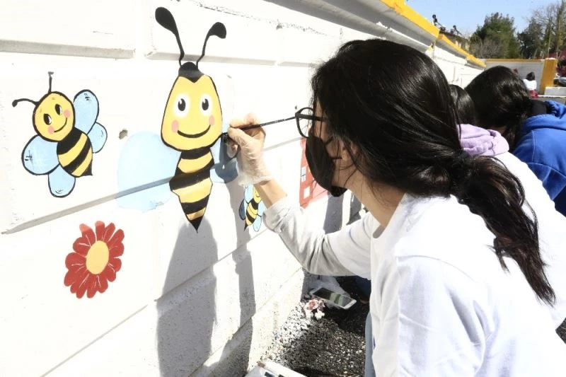 Geleceğe Değer projesi ile çocukların mutluluğuna ortak oldular
