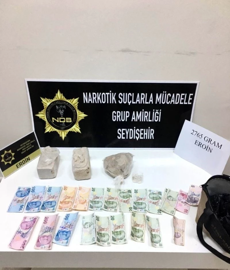 Cezaevinden izinli çıktı, 2 kilo 765 gram eroinle yakalandı
