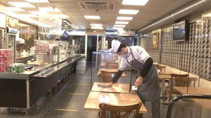 İstanbul’da restoranlar normalleşme ile birlikte hazırlıklara başladı
