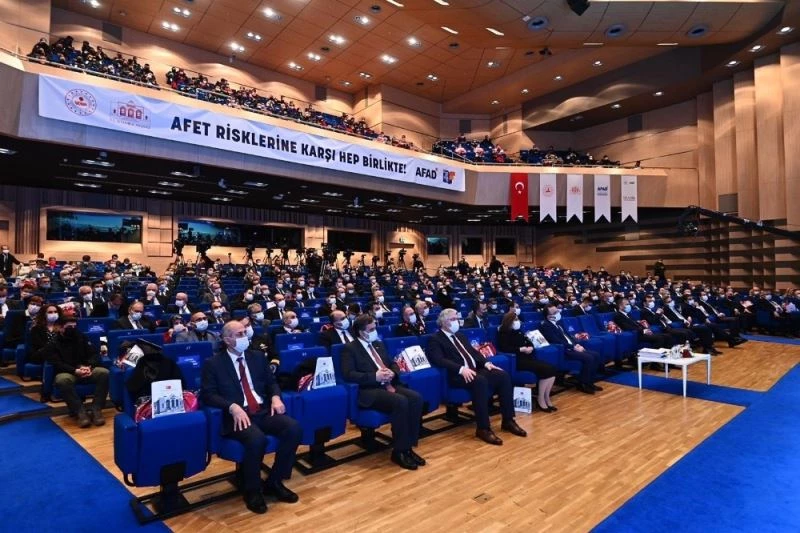 Afet risk yönetimi için yeni yol haritası belirleniyor
