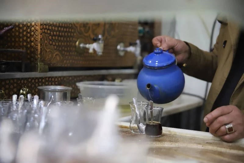 Elazığ’da yeni normalleşme süreciyle çaylar yeniden demlendi
