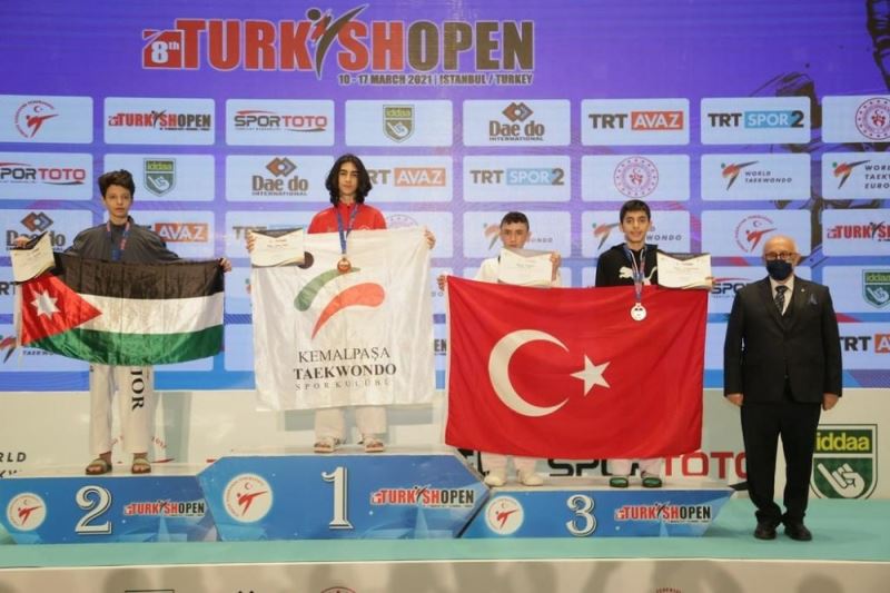 Turkısh Open Taekwondo Turnuvasına damga vurdu
