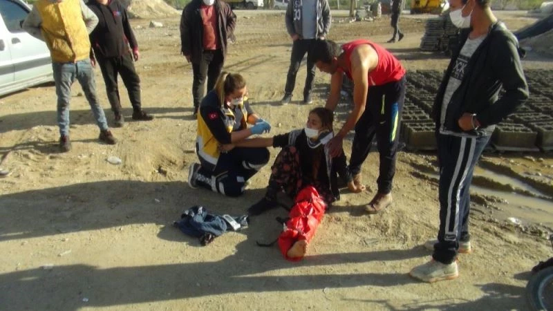 (Özel) Tamircide çalışan 15 yaşındaki çocuk drift atarken kalabalığın arasına daldı: 3 yaralı
