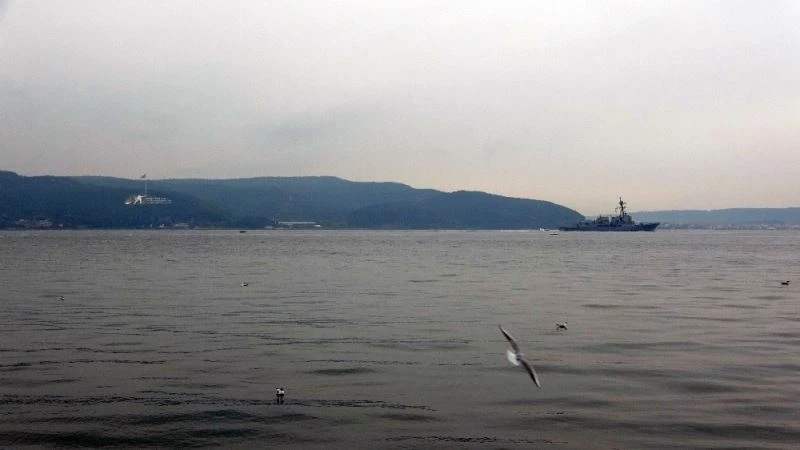 ABD savaş gemisi ’USS Thomas Hudner’  Çanakkale Boğazı’ndan geçti
