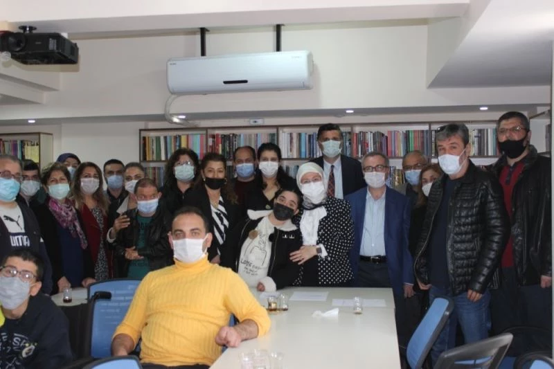 Beyazay Derneği kongreye gitti; Başkan Pilevneli güven tazeledi
