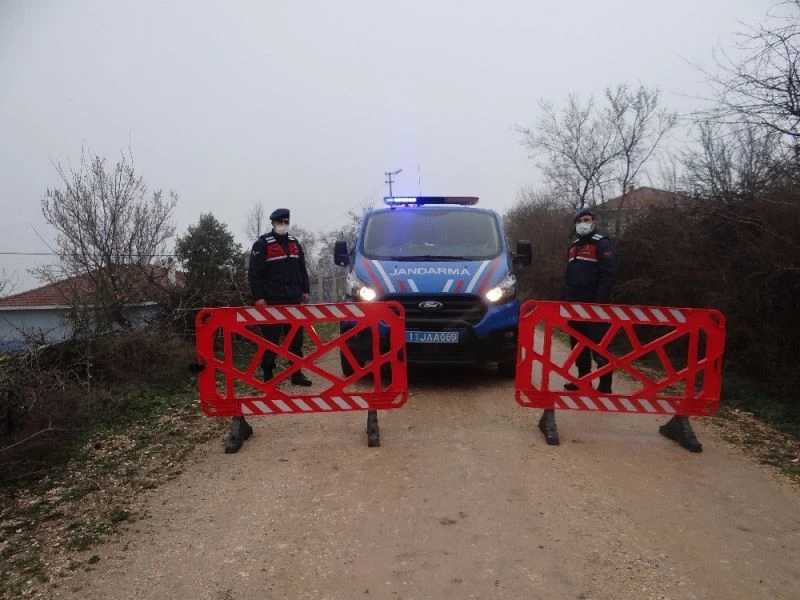 İstanbul’dan Bilecik’e gelen aile tüm köyü karantinaya aldırdı
