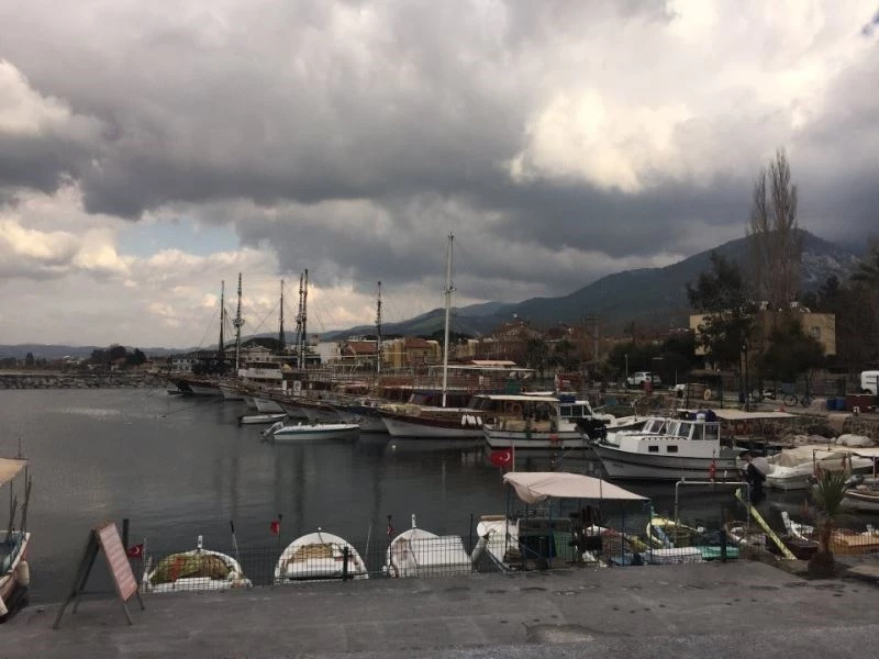 Kuşadası’nda yapılması planlanan Yat Limanı’nın ÇED raporu iptal edildi
