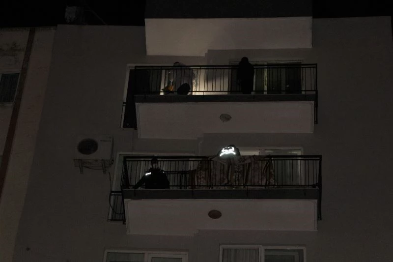 İp sarkıtarak eve girdi, boşanma aşamasındaki eşini öldürdü
